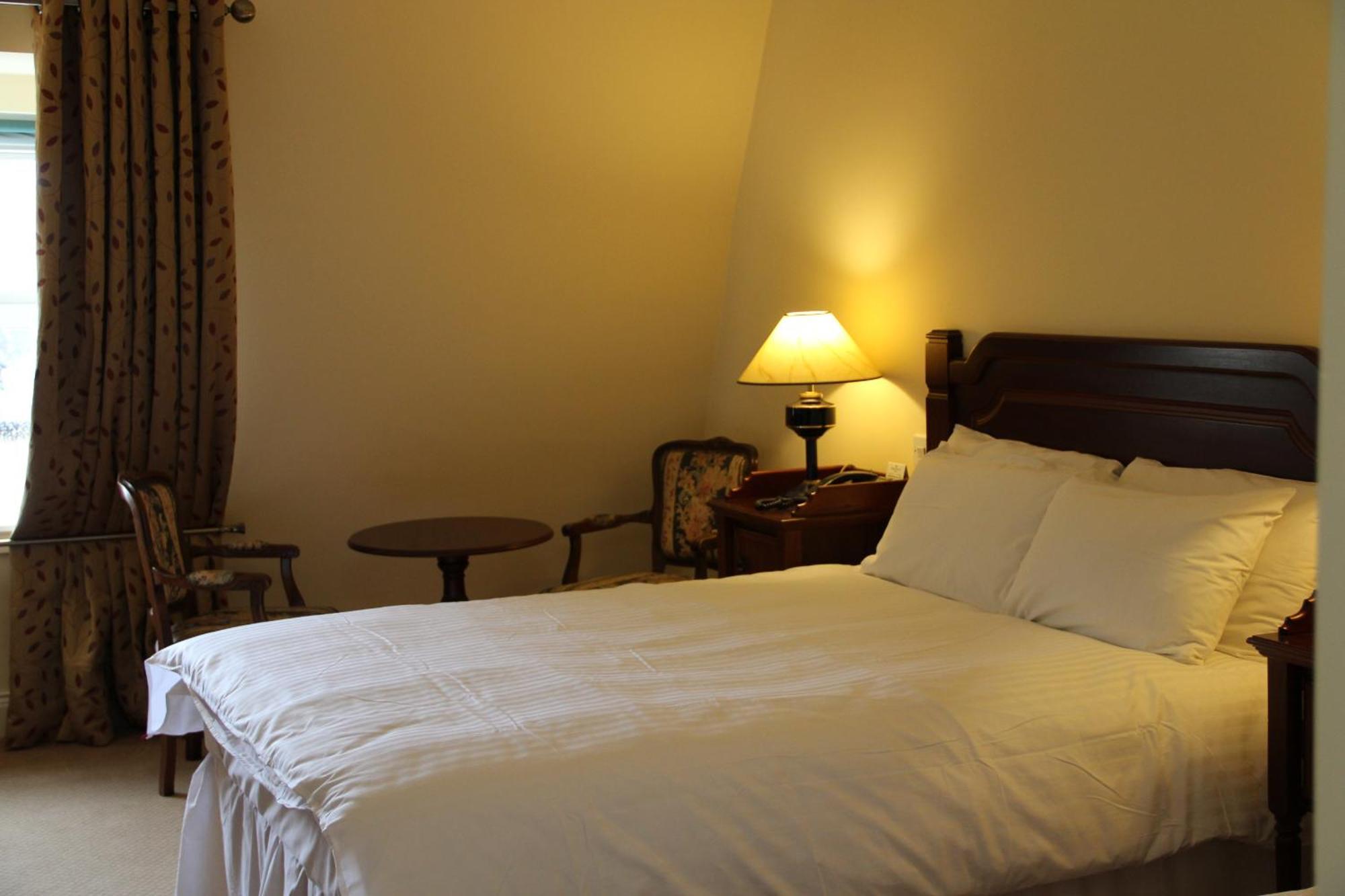 McSweeney Arms Hotel Killarney Buitenkant foto